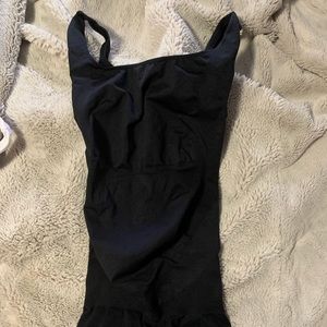 Blanqi Maternity support tank too